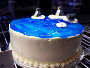 Penguin-topped cake